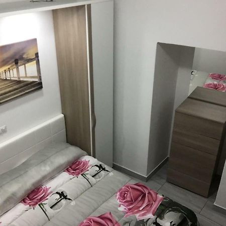 Alloggio Tulipano Διαμέρισμα Acerra Εξωτερικό φωτογραφία