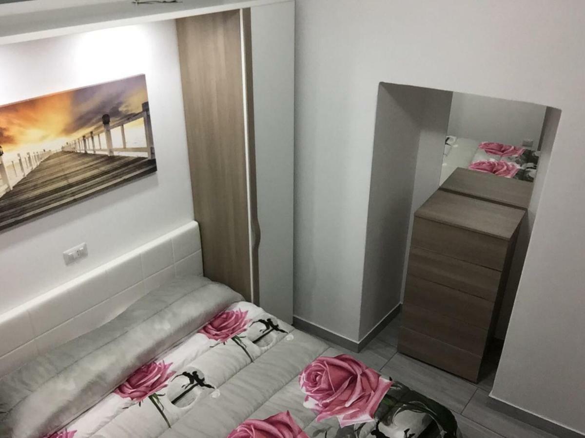 Alloggio Tulipano Διαμέρισμα Acerra Εξωτερικό φωτογραφία